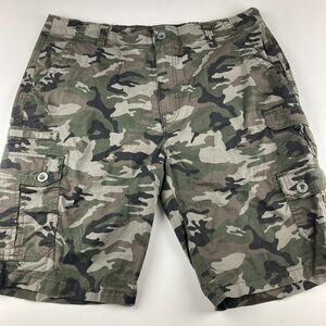 Iron Flex Cargo Shorts Men’s 36 Green Camo Stretch Multi Pocket Outdoor